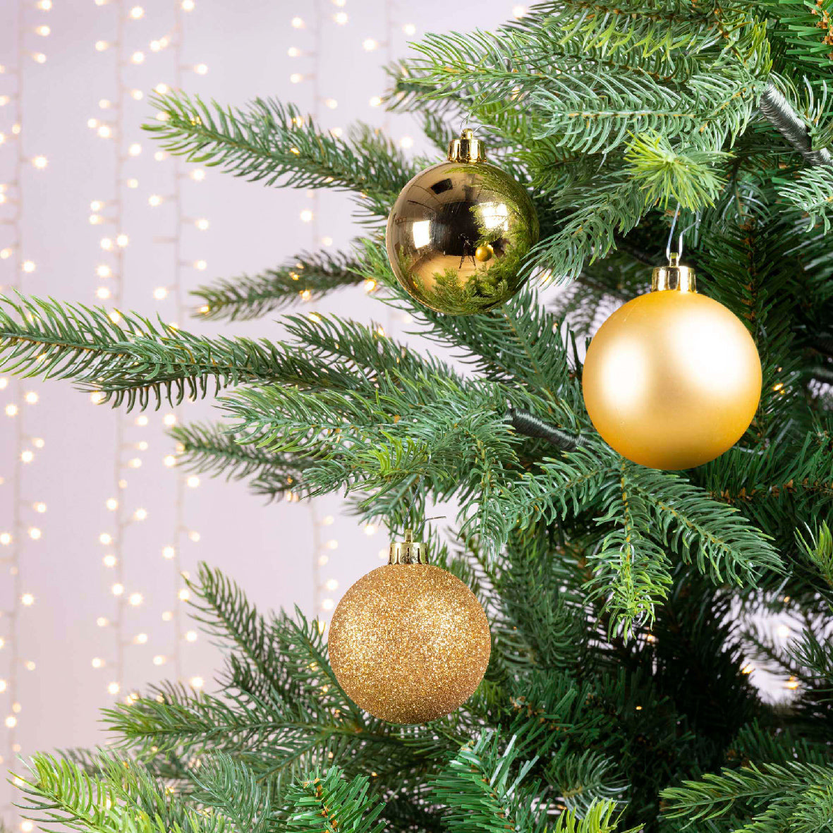 Polystyrene baubles Gold 020170